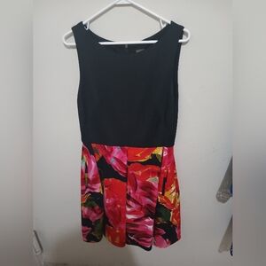 Taylor Black Bodice Floral-Print Midi Dress With Pockets